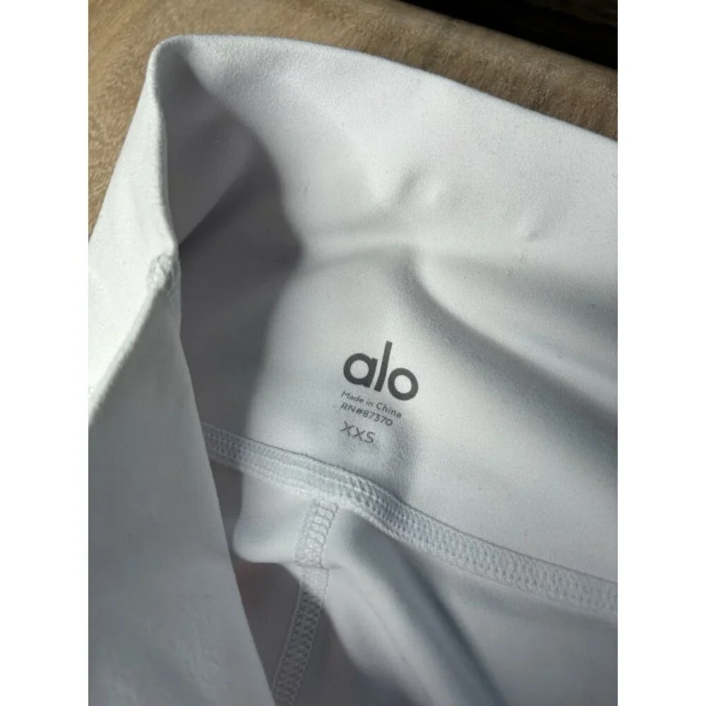 Alo High Waisted Ripped Warrior Leggings In Pristine White Size XXS
